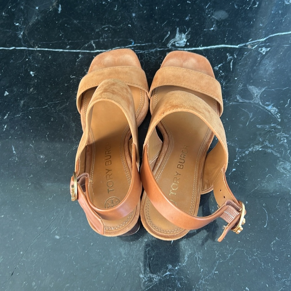 Tory Burch Sandal - Picture 3 of 8